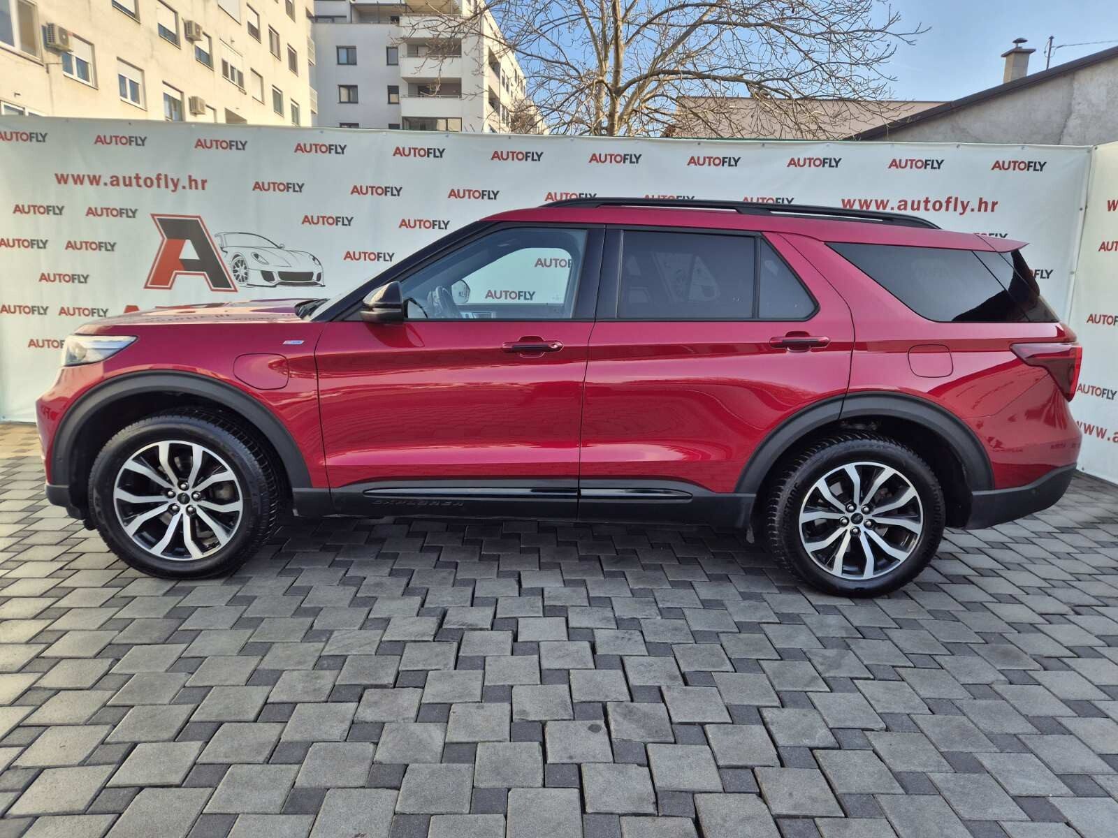 2023 Ford Explorer ST-Line — fotografija 4