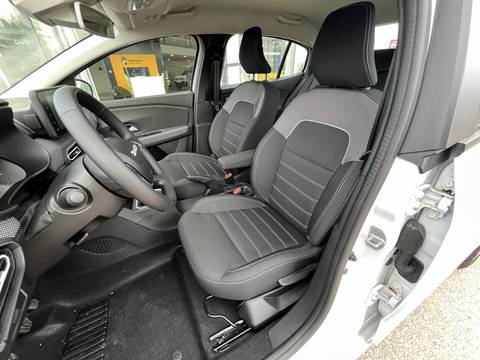 2026 Dacia Logan — sličica 9
