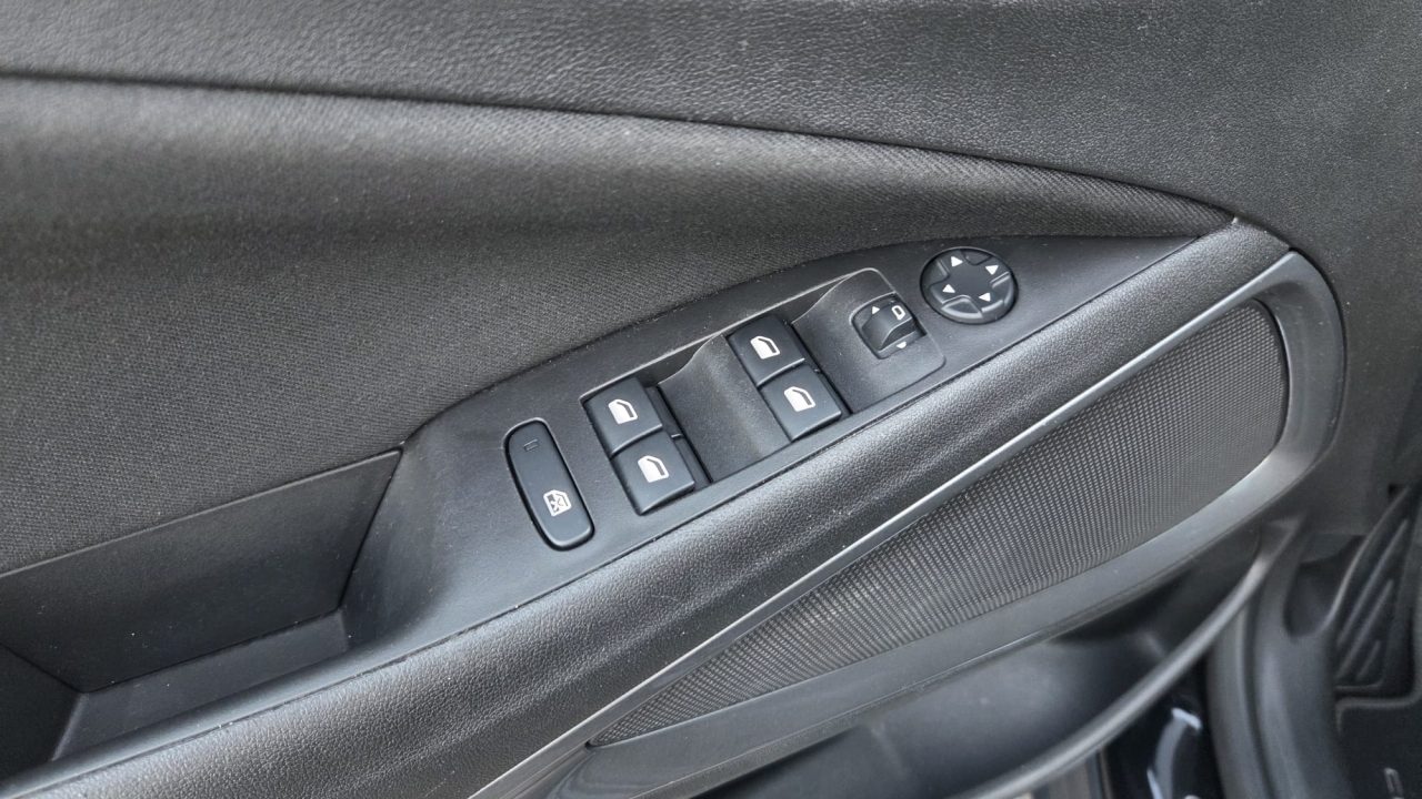 2023 Opel Crossland X — fotografija 20