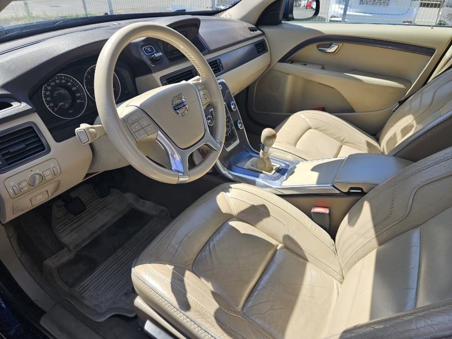 2011 Volvo V70 — fotografija 11