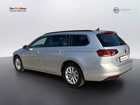 2021 Volkswagen Passat Variant — sličica 3