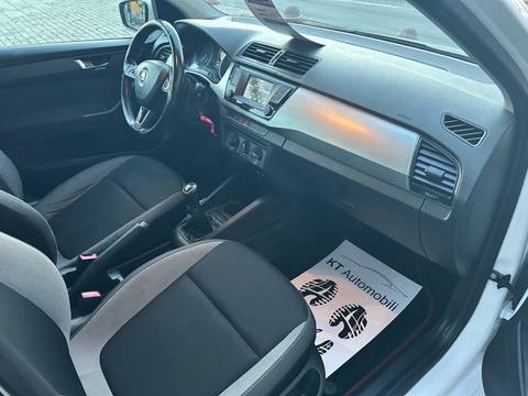 2018 Škoda Fabia — sličica 12