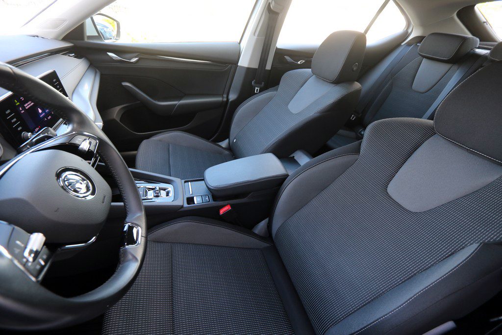 2022 Škoda Octavia — fotografija 6