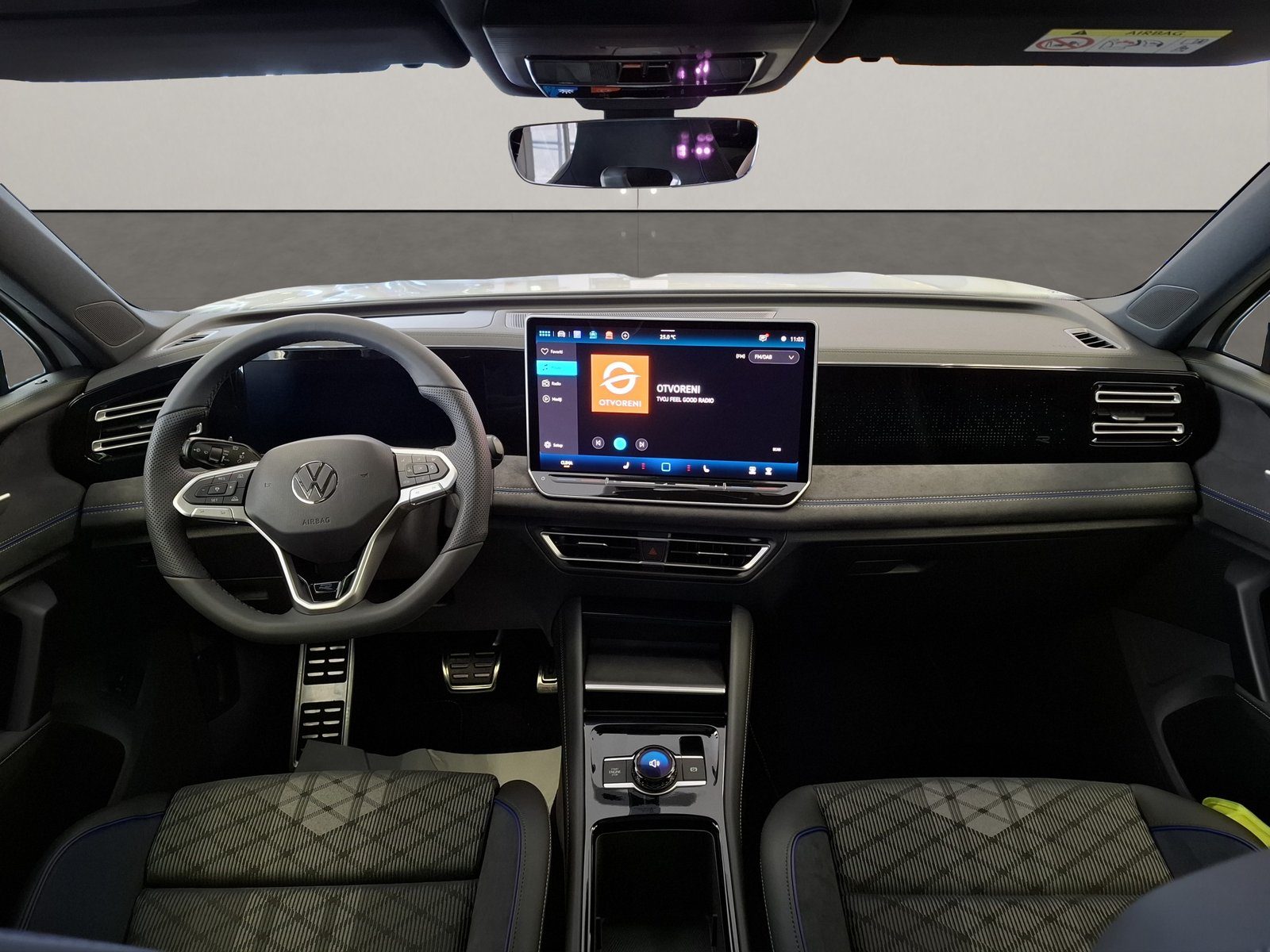 2026 Volkswagen Tiguan R-Line — fotografija 10