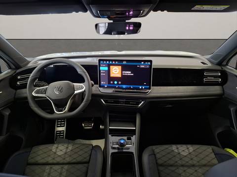 2026 Volkswagen Tiguan R-Line — sličica 10