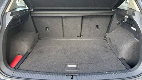 2022 Volkswagen Tiguan — sličica 17