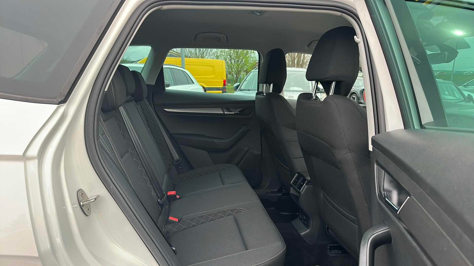 2019 Škoda Karoq — fotografija 10