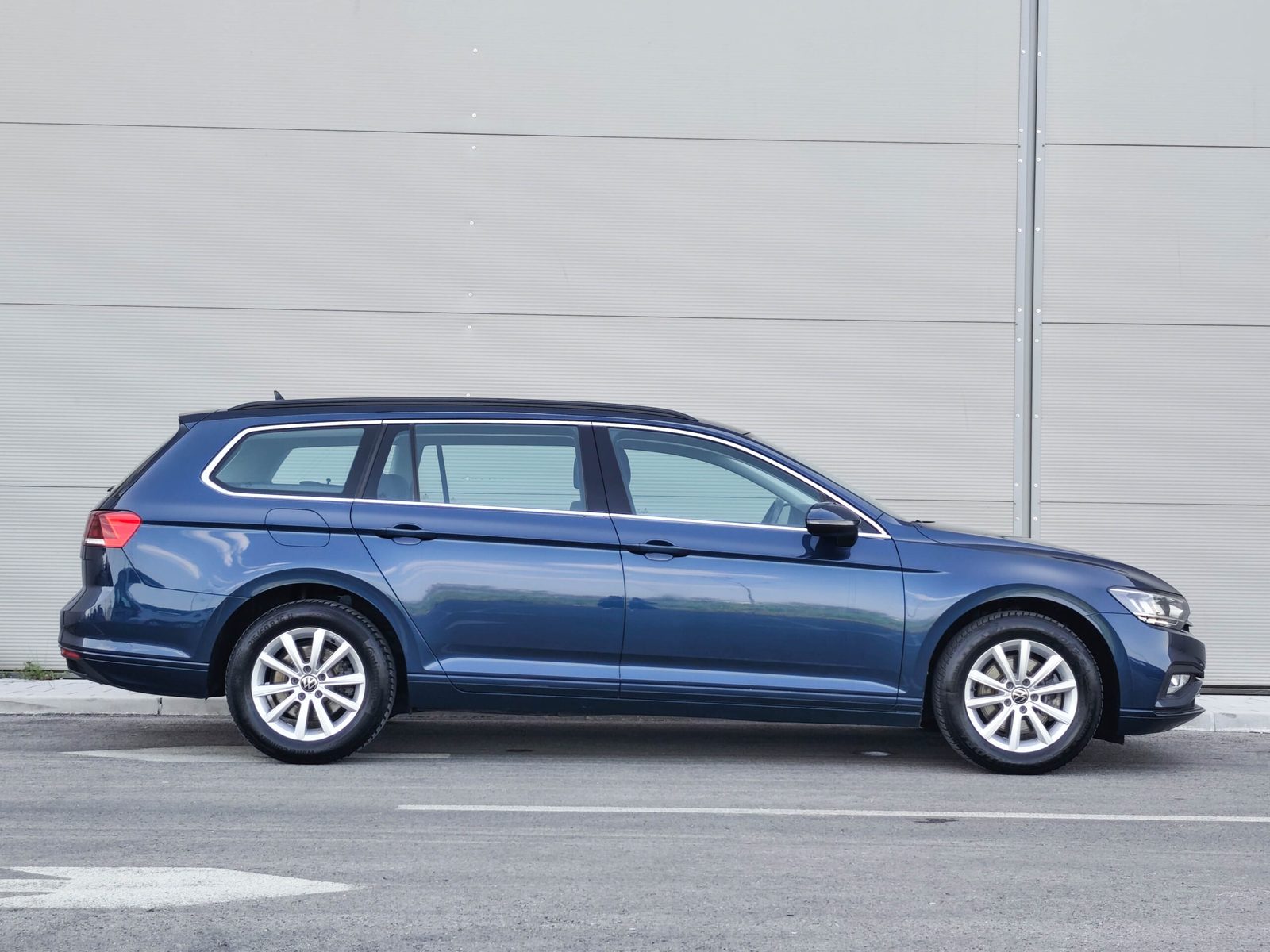 2021 Volkswagen Passat — fotografija 24