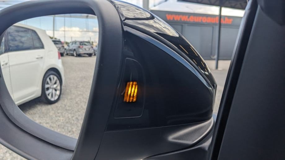 2025 Volkswagen T-Roc — fotografija 19