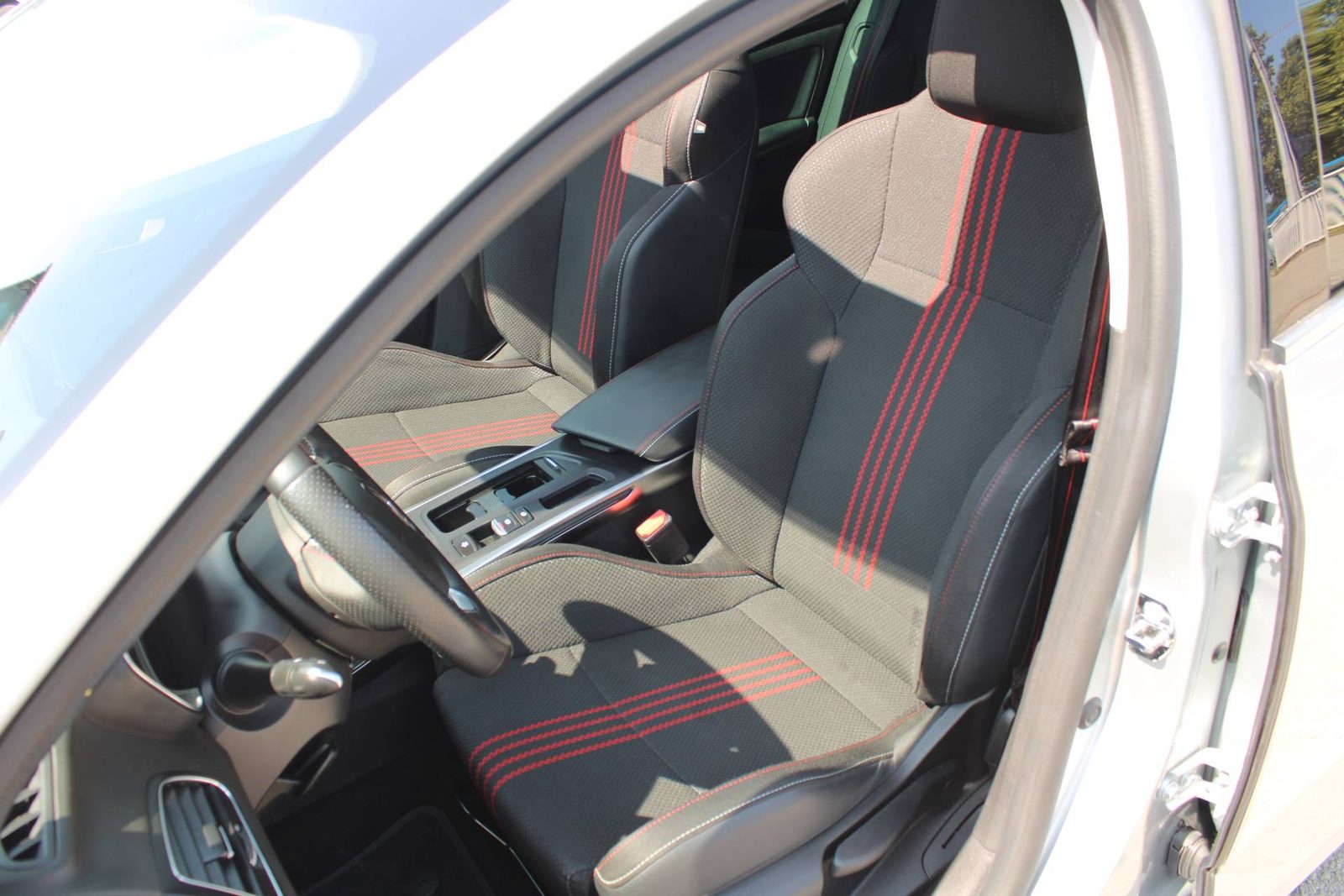 2022 Renault Megane — fotografija 11
