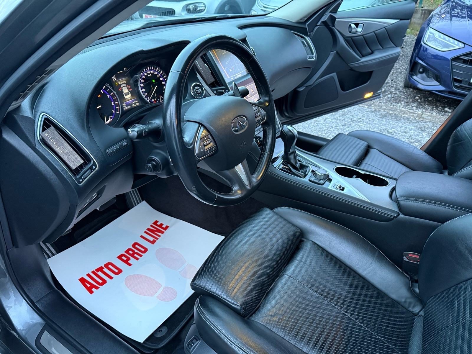 2014 Infiniti Q50 — fotografija 12