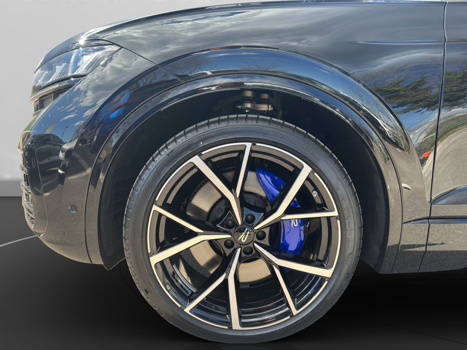 2025 Volkswagen Touareg — fotografija 21