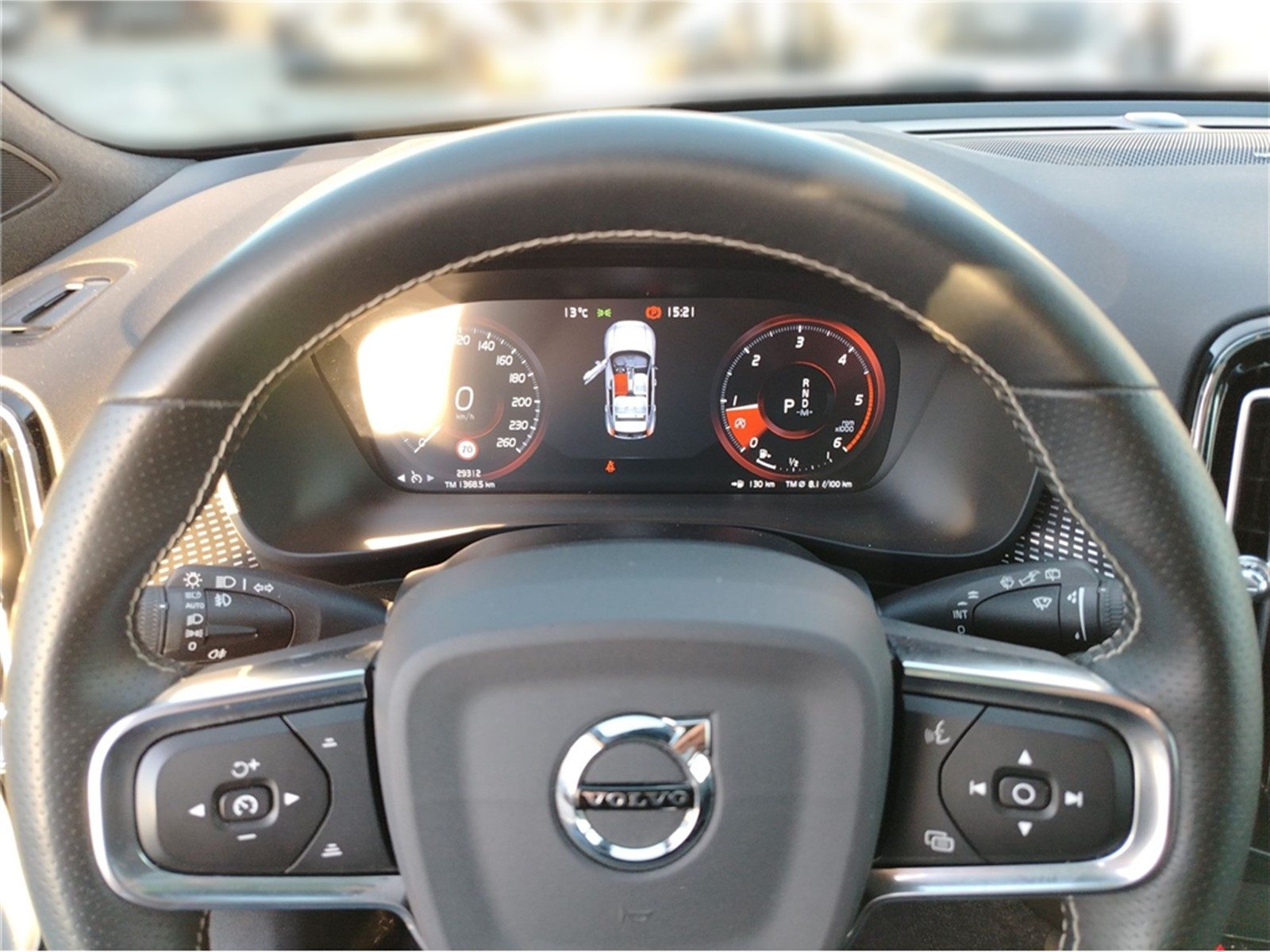 2020 Volvo XC40 — fotografija 8