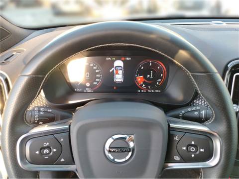 2020 Volvo XC40 — sličica 8