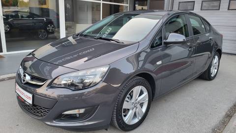 2015 Opel Astra — sličica 2