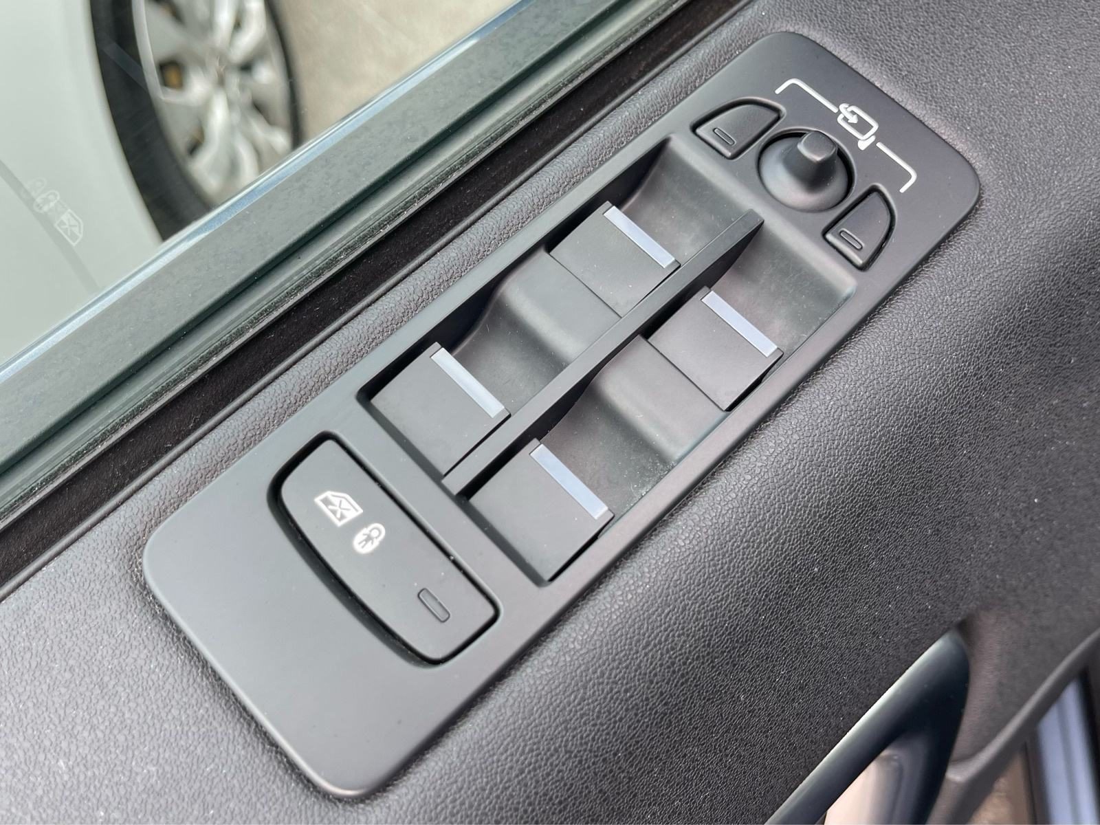 2018 Land Rover Discovery Sport — fotografija 21