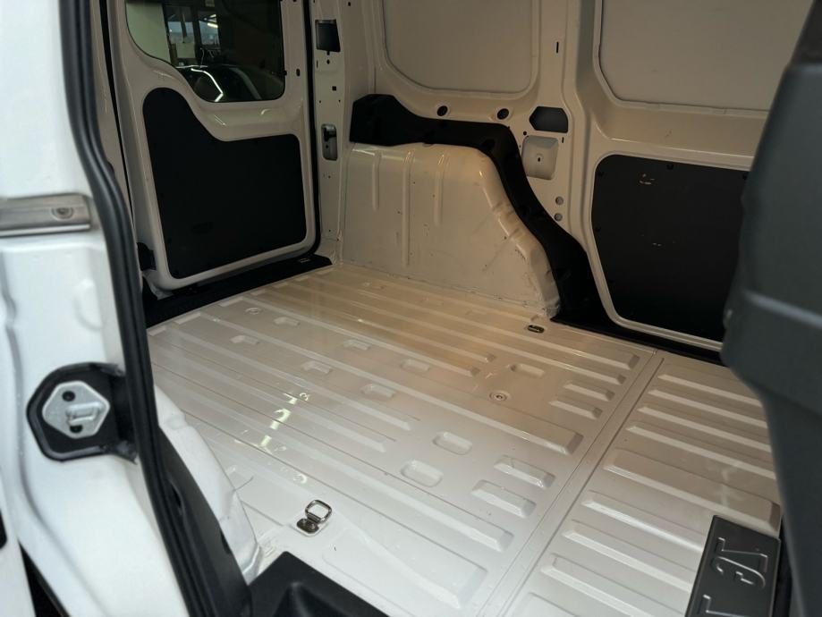 2023 Volkswagen Caddy — fotografija 12