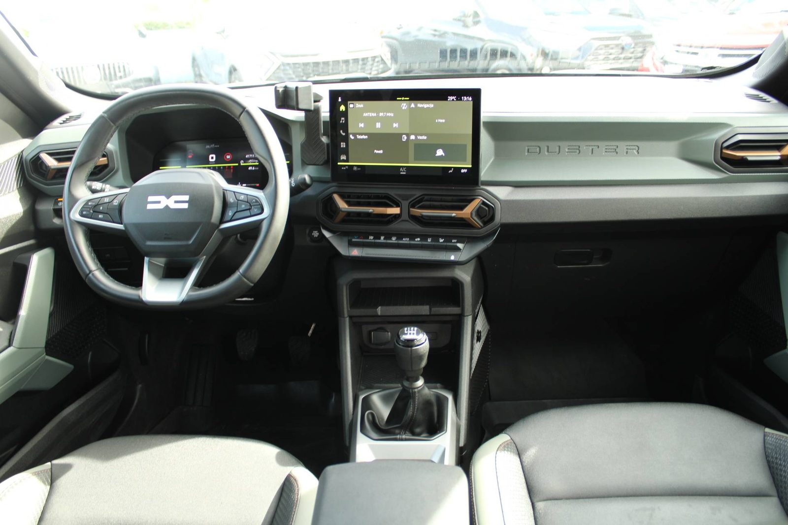 2024 Dacia Duster — fotografija 13