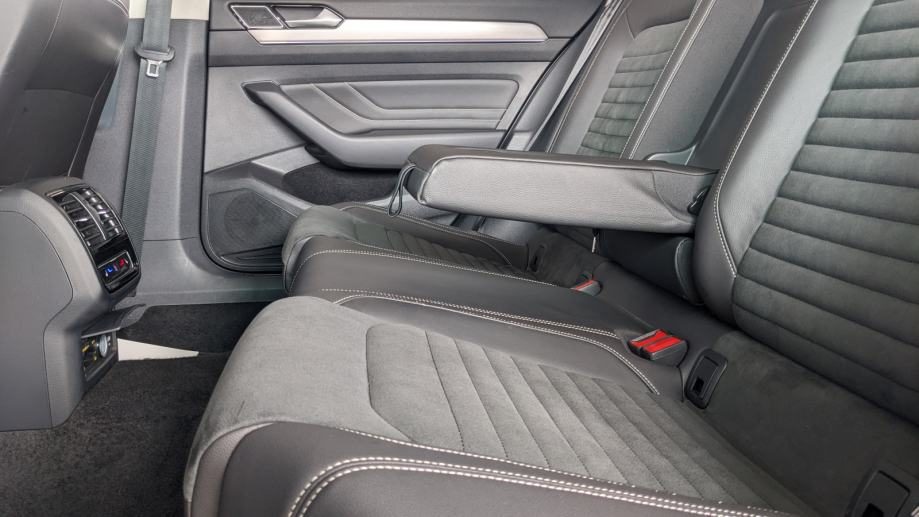 2023 Volkswagen Passat — fotografija 23