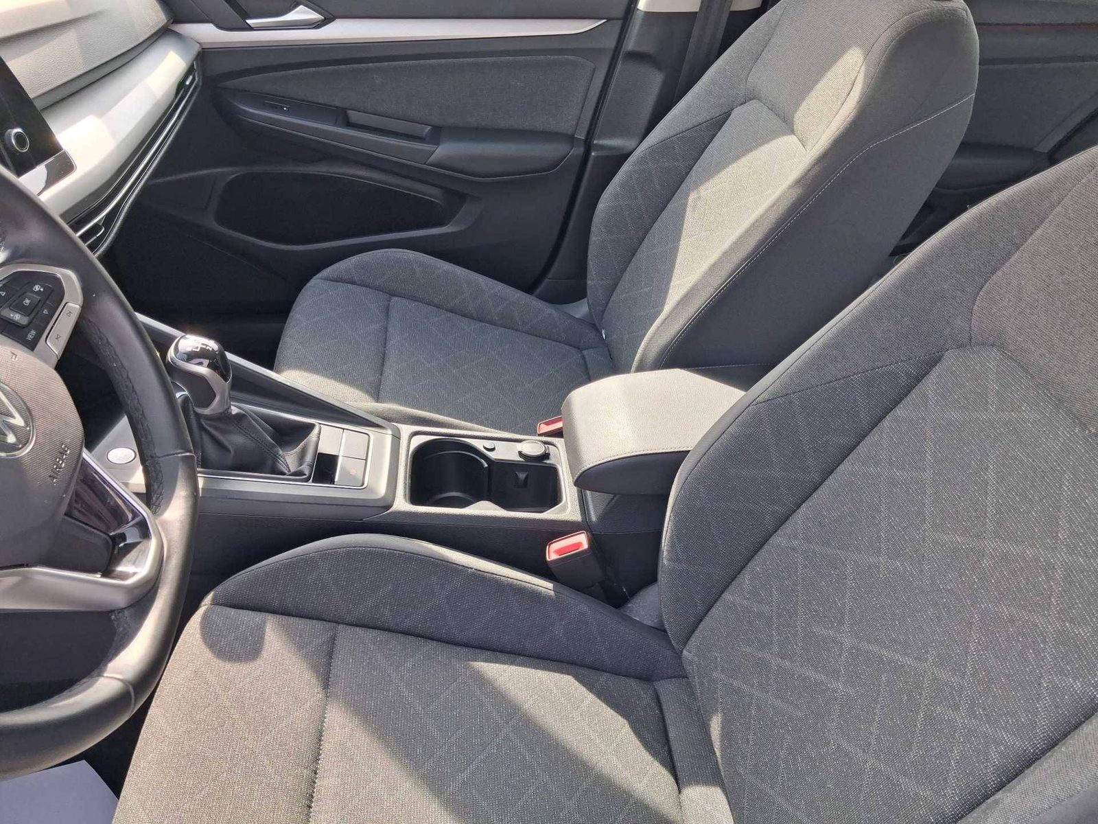 2024 Volkswagen Golf — fotografija 18