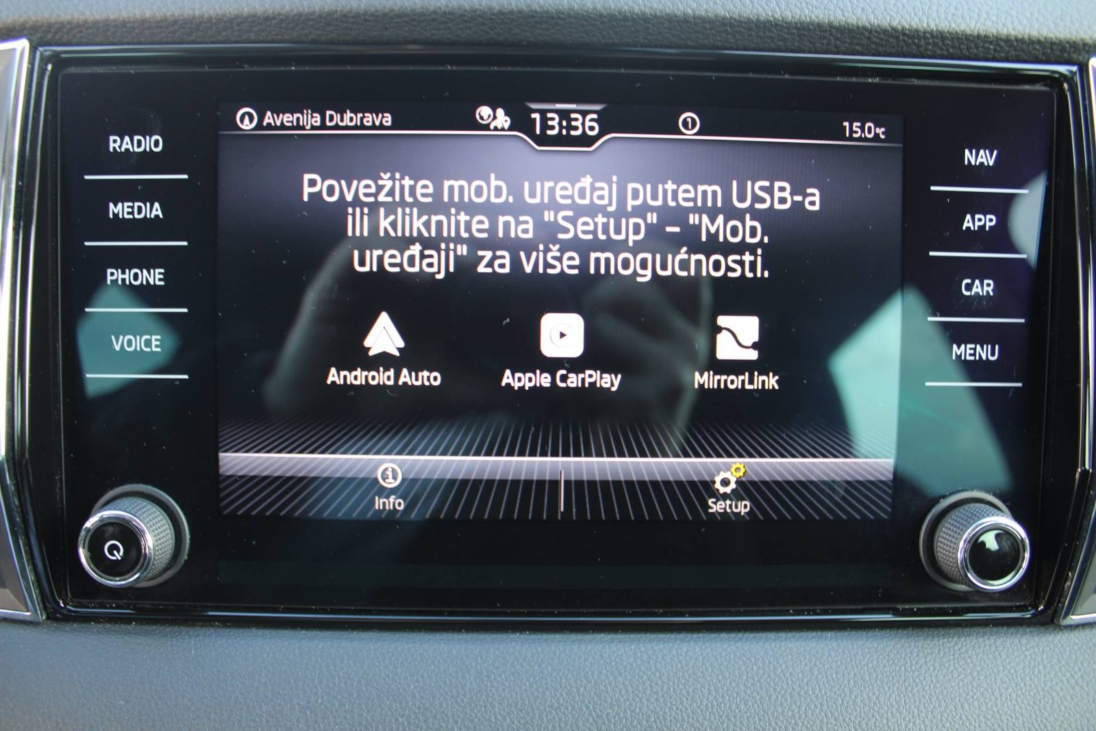 2022 Škoda Karoq — fotografija 22