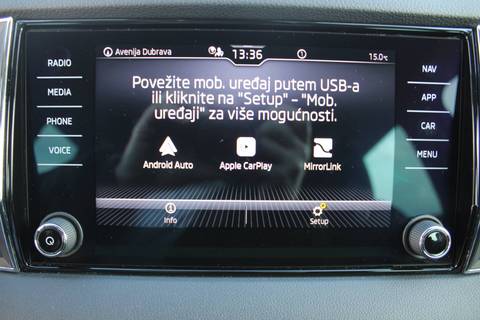 2022 Škoda Karoq — sličica 22