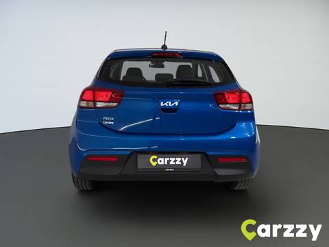2022 Kia Rio — sličica 7