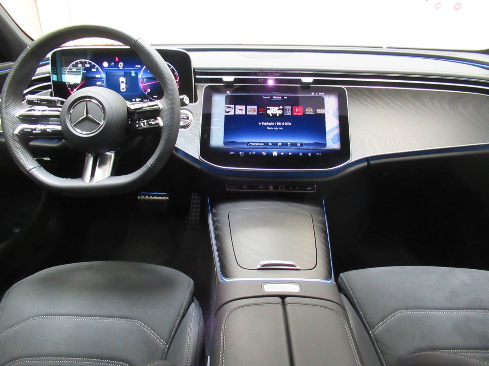 2025 Mercedes-Benz E-klasa AMG Line — fotografija 13