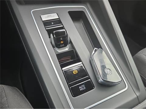 2021 Volkswagen Golf — sličica 18