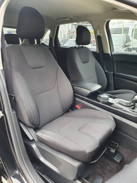 2016 Ford Edge — sličica 15