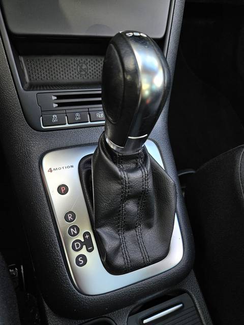 2012 Volkswagen Tiguan — sličica 18