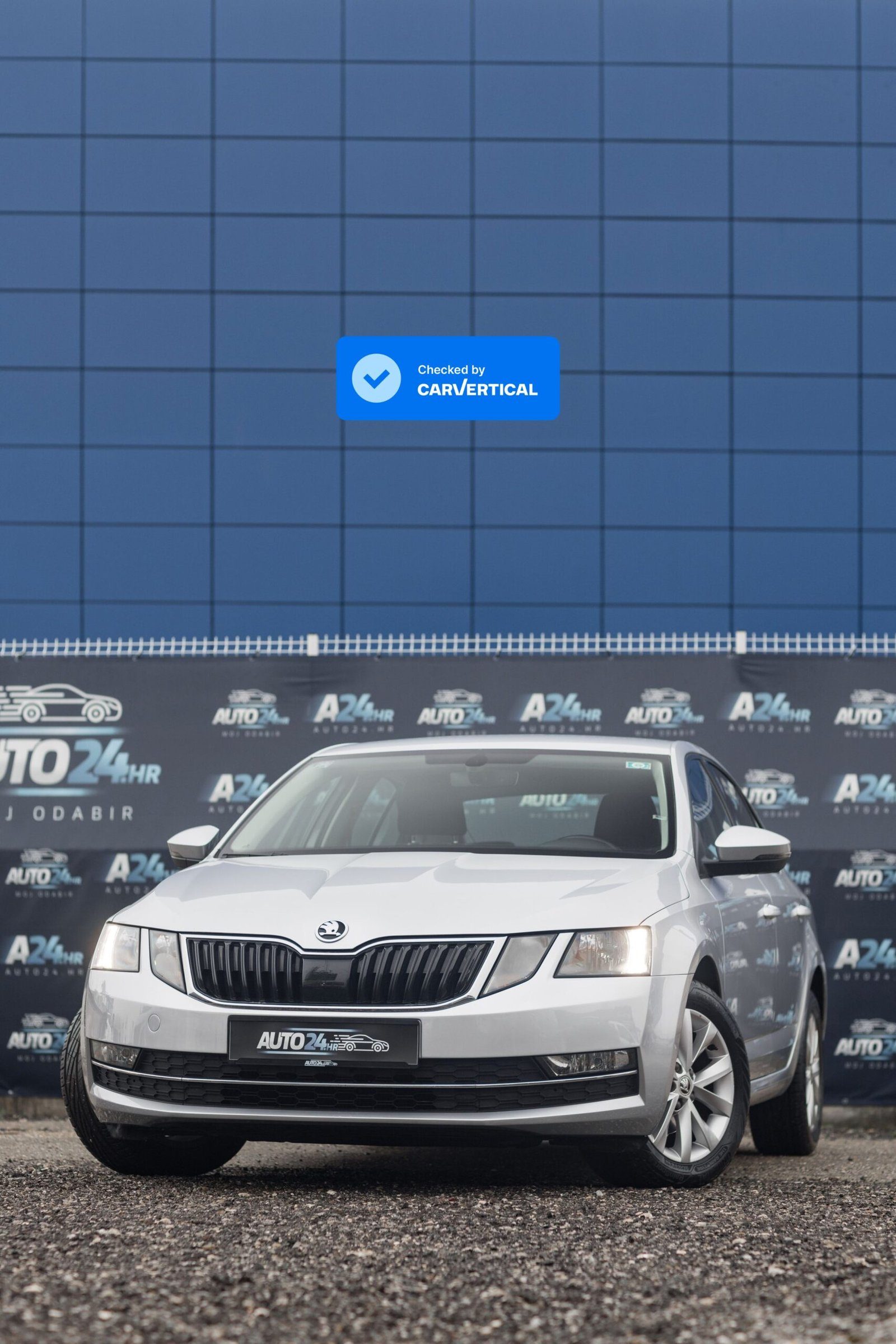 2017 Škoda Octavia — fotografija 5