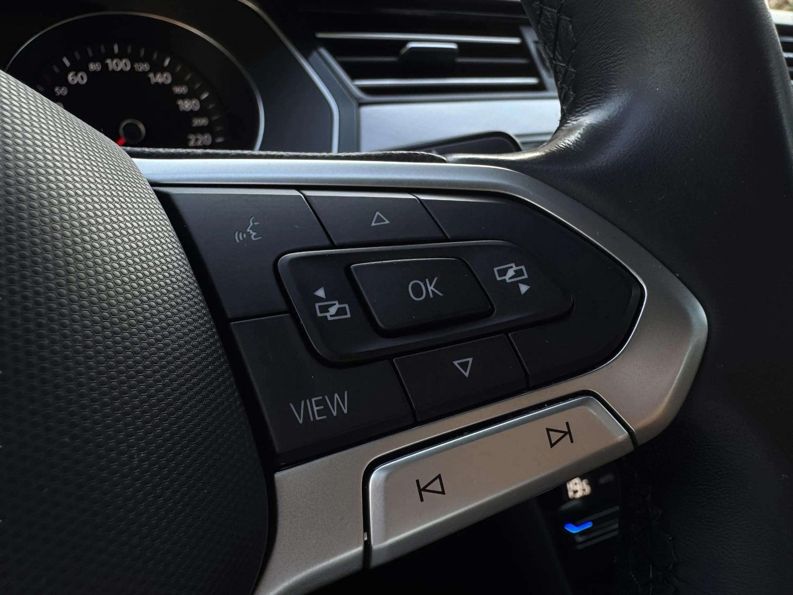 2022 Volkswagen Passat — fotografija 19