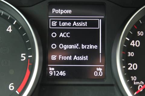 2021 Volkswagen Passat — sličica 24