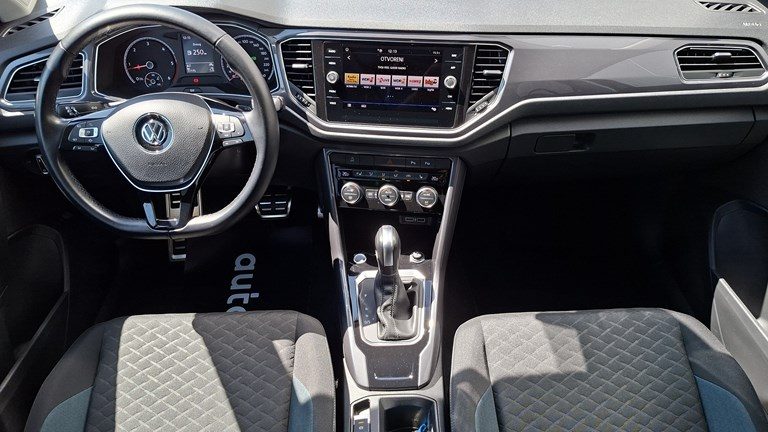2020 Volkswagen T-Roc — fotografija 4