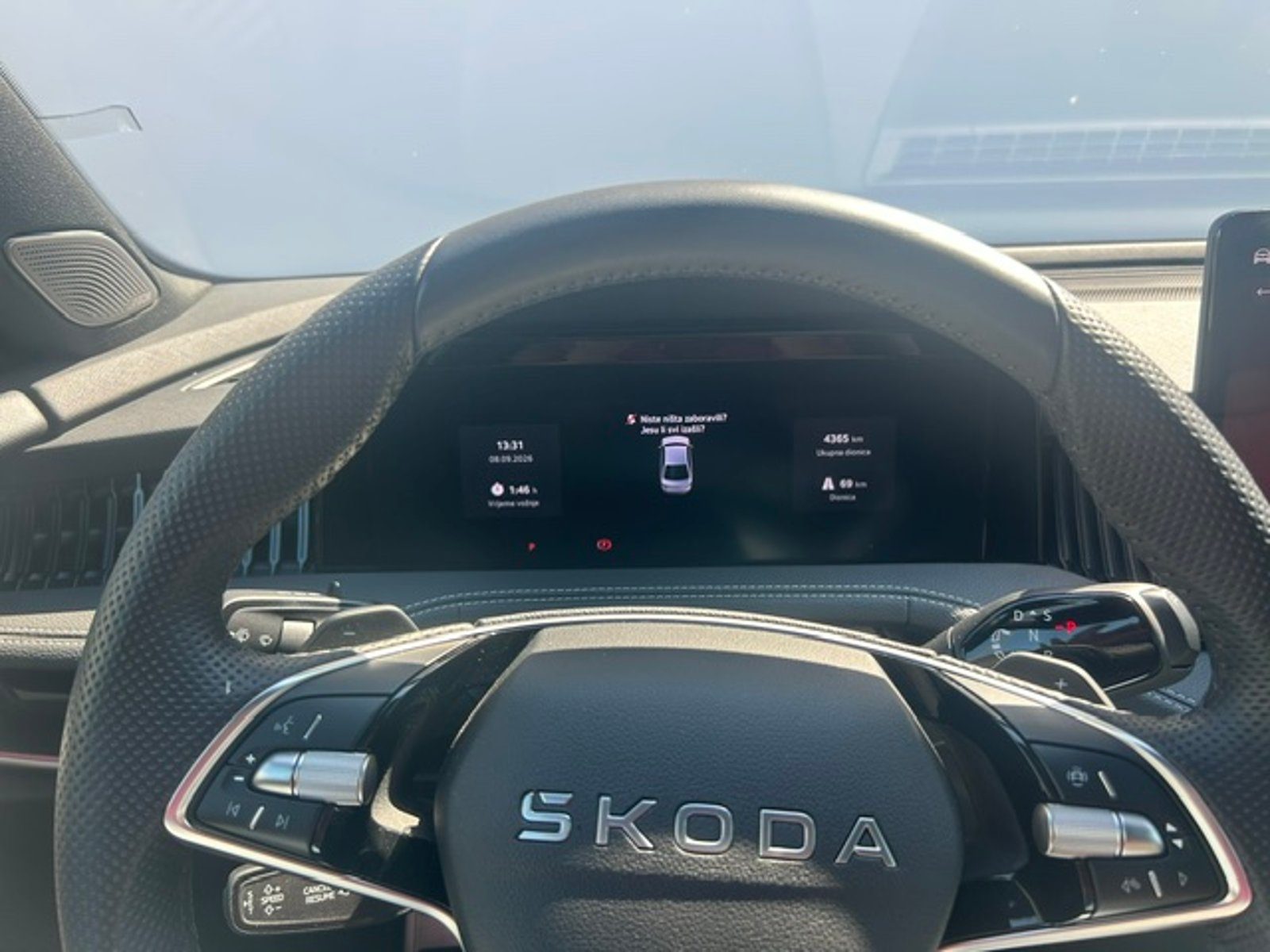 2026 Škoda Superb Sportline — fotografija 10