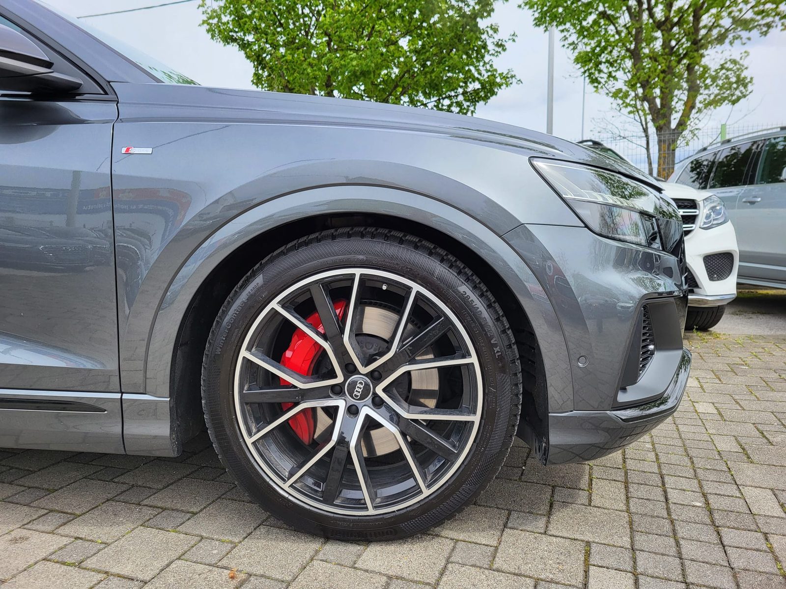 2023 Audi Q8 S line — fotografija 25