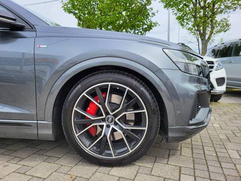2023 Audi Q8 S line — sličica 25