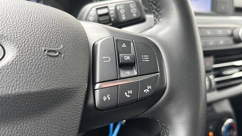 2022 Ford Focus — sličica 16