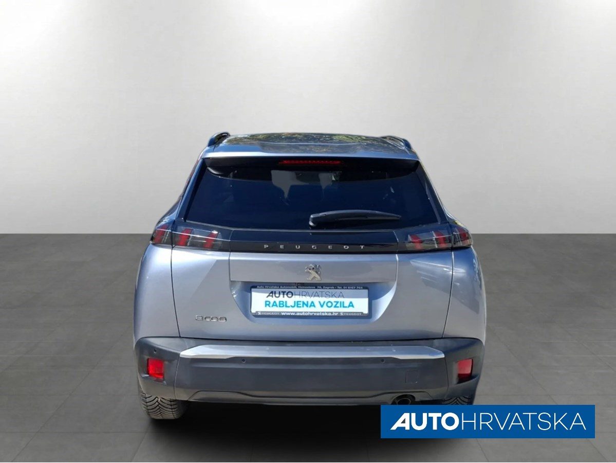 2022 Peugeot 2008 — fotografija 4