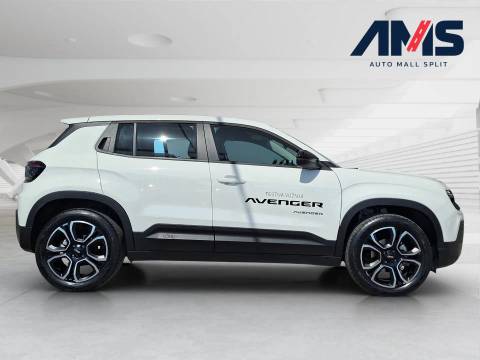 2024 Jeep Avenger — sličica 6