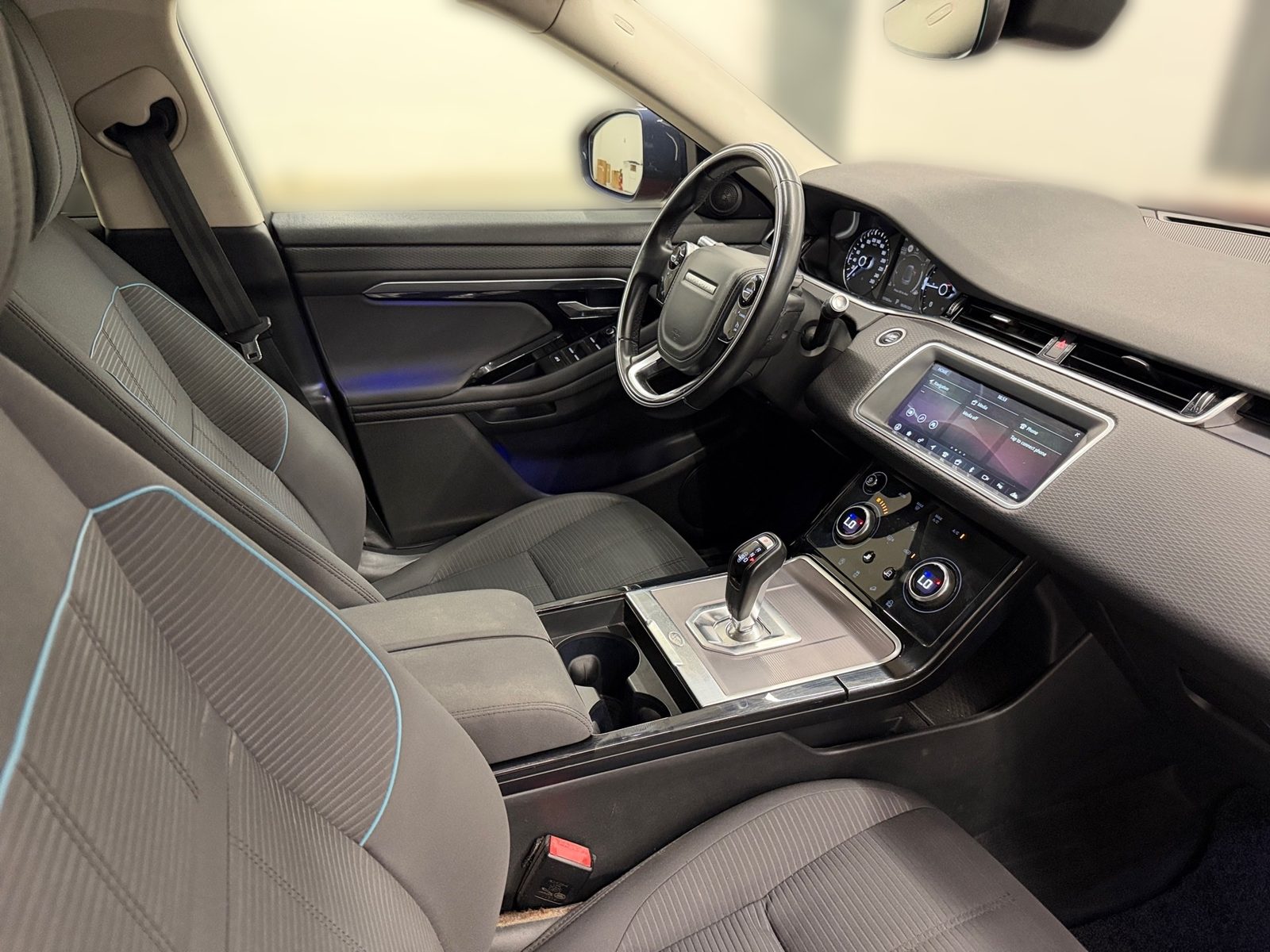 2019 Land Rover Range Rover Evoque — fotografija 23