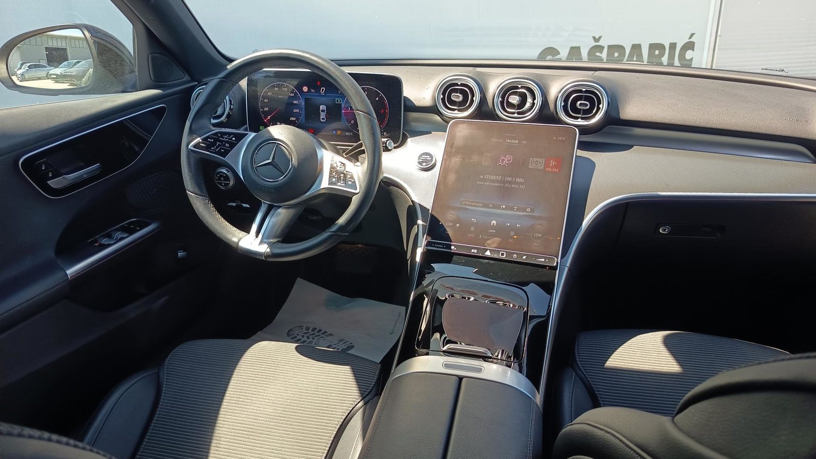 2023 Mercedes-Benz 116 Avantgarde — fotografija 12