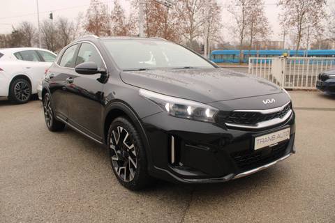 2023 Kia Xcee'd — sličica 3