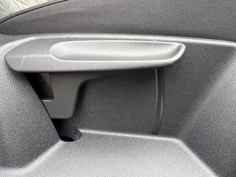 2021 Volkswagen Tiguan — sličica 26