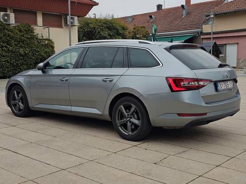 2019 Škoda Superb — sličica 4