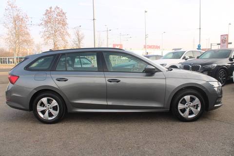 2023 Škoda Octavia Combi — sličica 4