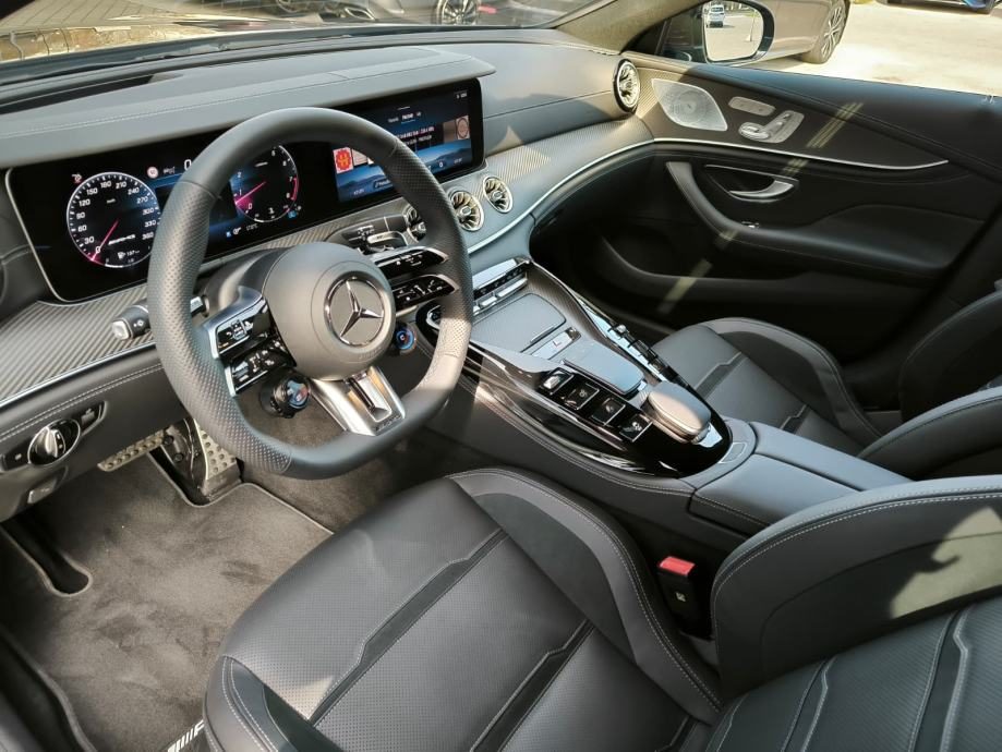 2025 Mercedes-Benz AMG GT — fotografija 13