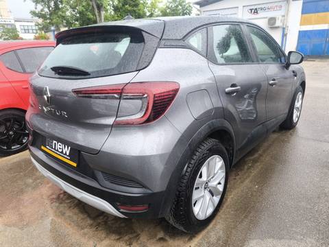 2022 Renault Captur — sličica 3