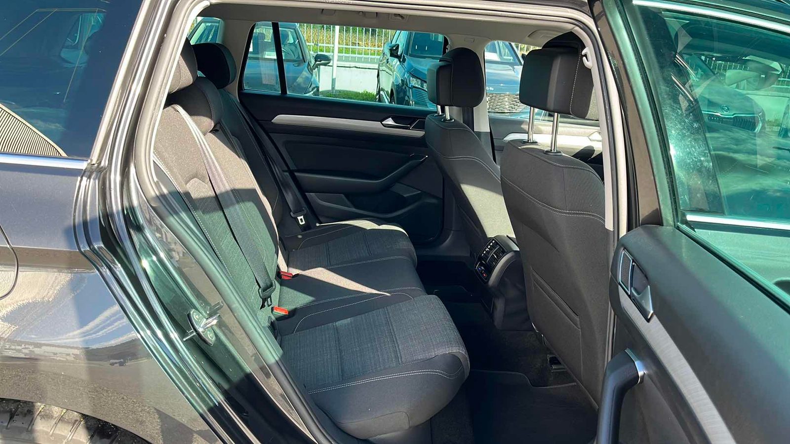 2021 Volkswagen Passat Variant — fotografija 10